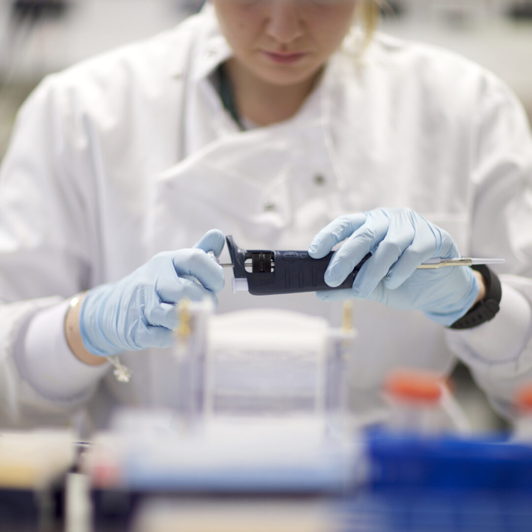 Scientist preparing a pippette