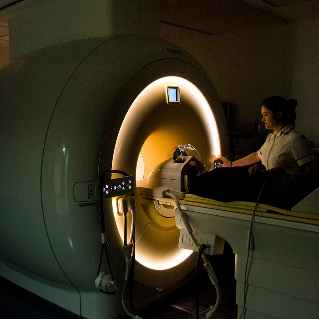 MRI imaging instrument